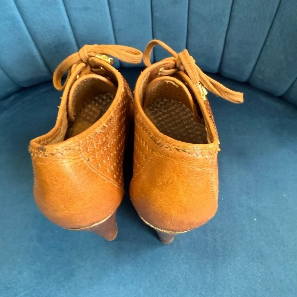 Tory Burch Victor Brown Perforated Leather Wedge Booties Size 7